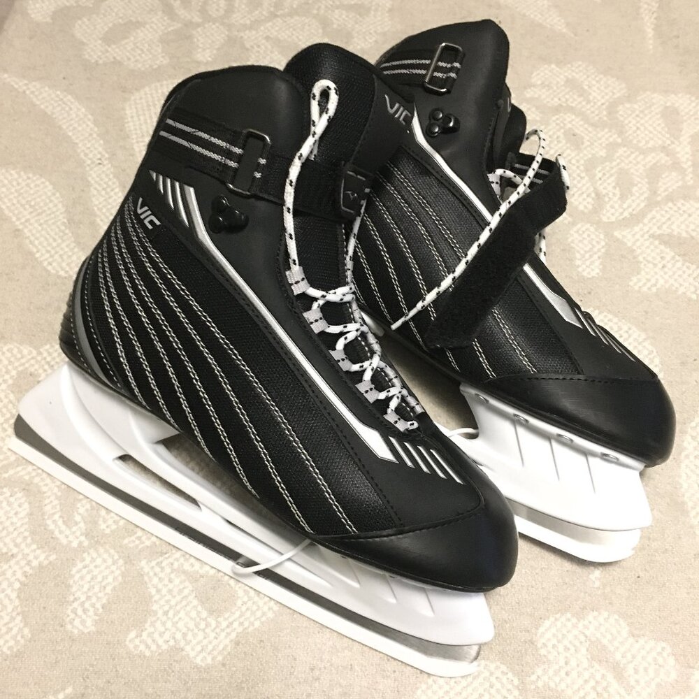 NIB Vintage VIC Hockey Ice Skates Mens 9 US Black New In Box Recreation Viceroy